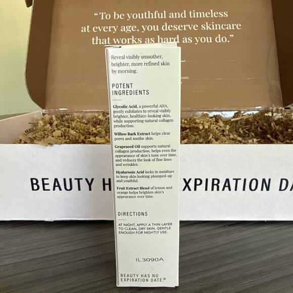 JLo Beauty That Overnight Hustle AHA + BHA Nighttime Serum Facial 1 oz/ 30ml NEW - Picture 3 of 3